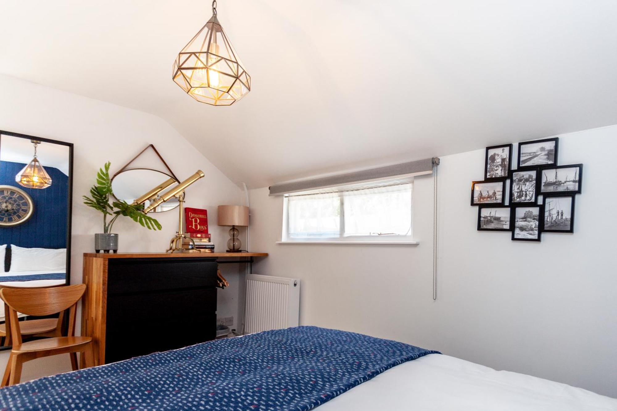 The Old Schoolhouse Villa Whitstable Room photo